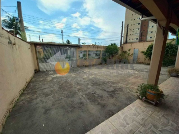 Imagem Casa com 3 Quartos à Venda, 165 m²