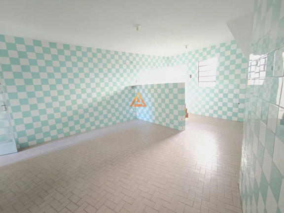 Imagem Casa com 3 Quartos para Alugar, 