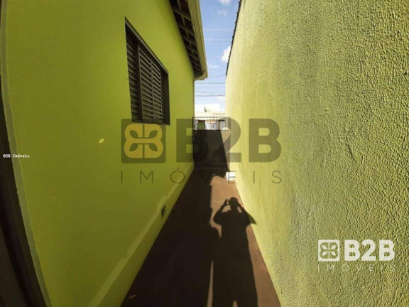 Imagem Casa com 2 Quartos à Venda, 74 m² em Centro - Bauru Imagem Casa com 2 Quartos à Venda, 74 m² em Centro - Bauru