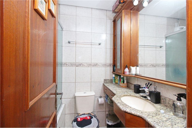 Imagem Imóvel com 3 Quartos à Venda, em Teresópolis - Porto Alegre Imagem Imóvel com 3 Quartos à Venda, em Teresópolis - Porto Alegre