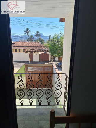 Casa com 3 Quartos à Venda,  em Pontal De Santa Marina - Caraguatatuba