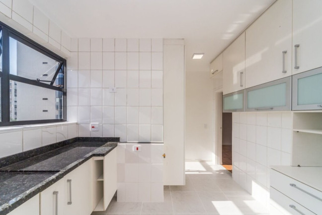 Imagem Apartamento com 3 Quartos à Venda, 102 m² em Moema - São Paulo Imagem Apartamento com 3 Quartos à Venda, 102 m² em Moema - São Paulo