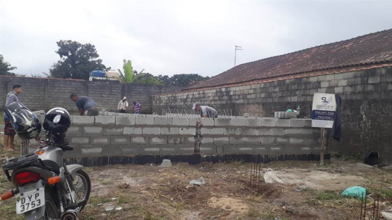 Imagem Casa com 2 Quartos à Venda, 67 m² em Itaguai - Itanhaem Imagem Casa com 2 Quartos à Venda, 67 m² em Itaguai - Itanhaem