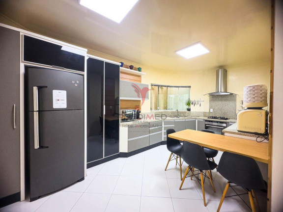 Casa com 8 Quartos à Venda, 380 m² em Ressacada - Itajaí