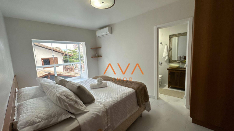Imagem Casa com 4 Quartos à Venda, 340 m² em Ingleses - Florianópolis Imagem Casa com 4 Quartos à Venda, 340 m² em Ingleses - Florianópolis