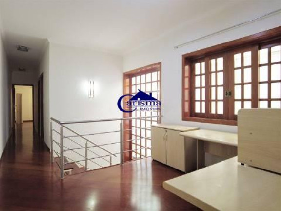 Imagem Sobrado com 3 Quartos para Alugar, 209 m² em Vila Camilópolis - Santo André