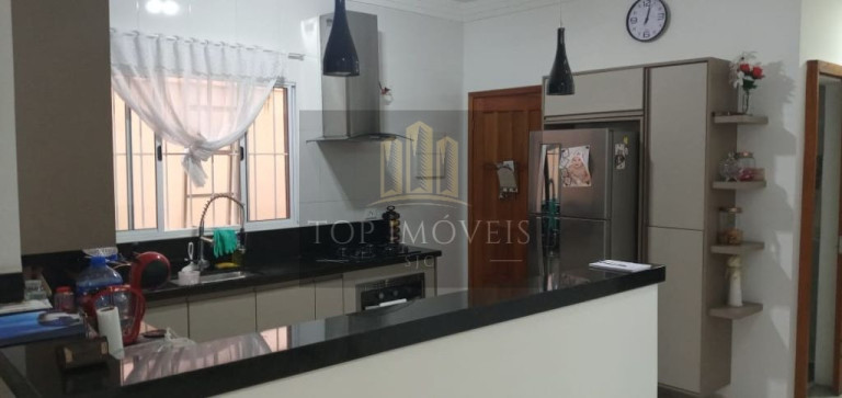Imagem Casa com 3 Quartos à Venda, 250 m² em Jardim Terras De Santa Helena - Jacareí Imagem Casa com 3 Quartos à Venda, 250 m² em Jardim Terras De Santa Helena - Jacareí