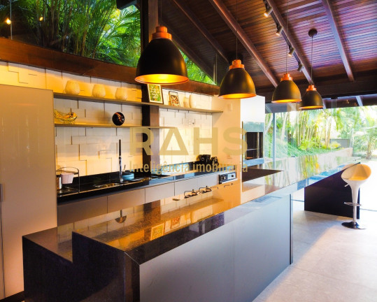Imagem Casa com 4 Quartos à Venda, 401 m² em América - Joinville Imagem Casa com 4 Quartos à Venda, 401 m² em América - Joinville