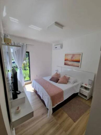 Imagem Casa com 6 Quartos à Venda, 500 m² em Frade (cunhambebe) - Angra Dos Reis