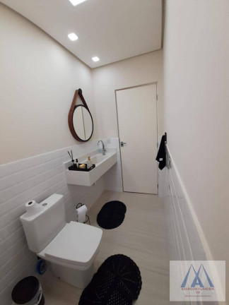 Imagem Sobrado com 3 Quartos à Venda, 223 m² em Jardim Santa Teresa - Mogi Das Cruzes