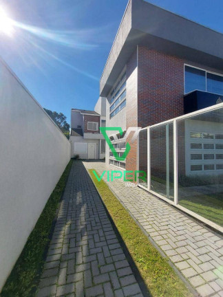 Imagem Sobrado com 3 Quartos à Venda, 124 m² em Uberaba - Curitiba