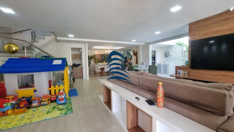 Imagem Casa com 4 Quartos à Venda, 277 m² em Buraquinho - Lauro De Freitas