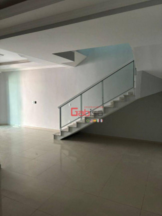 Imagem Casa com 4 Quartos à Venda, 220 m² em Nova São Pedro - São Pedro Da Aldeia