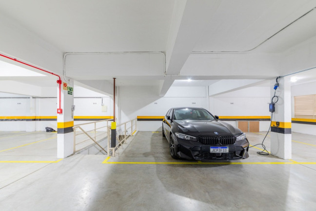 Imagem Apartamento com 4 Quartos à Venda, 266 m² em Petrópolis - Porto Alegre