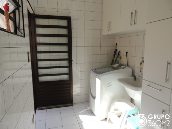 Imagem Casa com 2 Quartos à Venda, 257 m² em Vila Cecília Maria - Santo André Imagem Casa com 2 Quartos à Venda, 257 m² em Vila Cecília Maria - Santo André