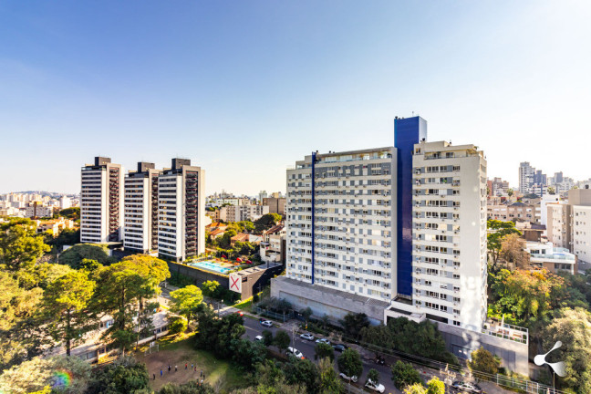 Imagem Imóvel com 2 Quartos à Venda, em Petrópolis - Porto Alegre Imagem Imóvel com 2 Quartos à Venda, em Petrópolis - Porto Alegre