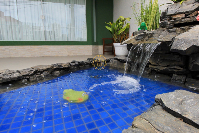 Imagem Casa com 3 Quartos à Venda, 480 m² em Bacacheri - Curitiba