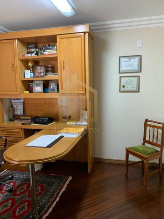 Imagem Casa com 3 Quartos à Venda, 304 m² em Uberaba - Curitiba