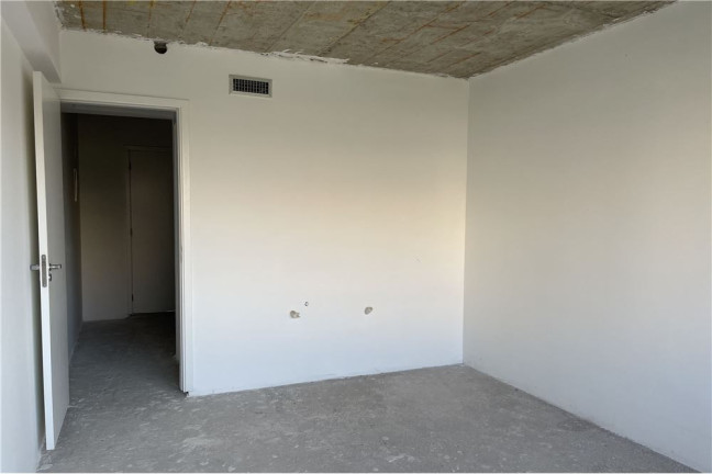 Sala Comercial à Venda, 25 m² em Vila Isabel - Rio De Janeiro