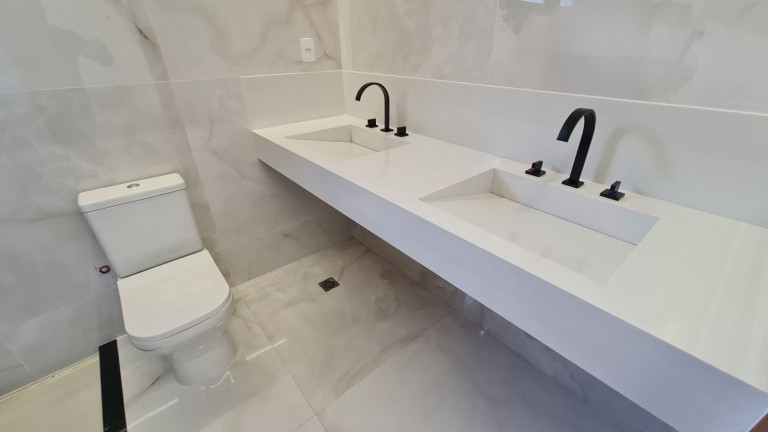 Imagem Casa com 3 Quartos à Venda, 260 m² em Recanto Dos Eucaliptos - São José Dos Campos