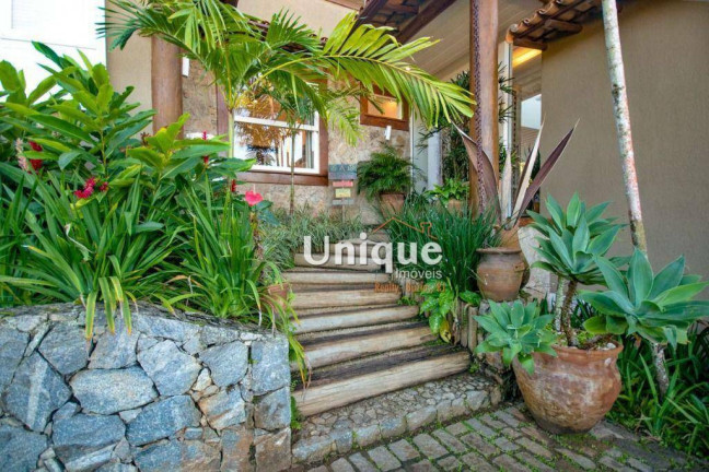 Imagem Casa com 6 Quartos à Venda, 850 m² em Ferradura - Armação Dos Búzios Imagem Casa com 6 Quartos à Venda, 850 m² em Ferradura - Armação Dos Búzios