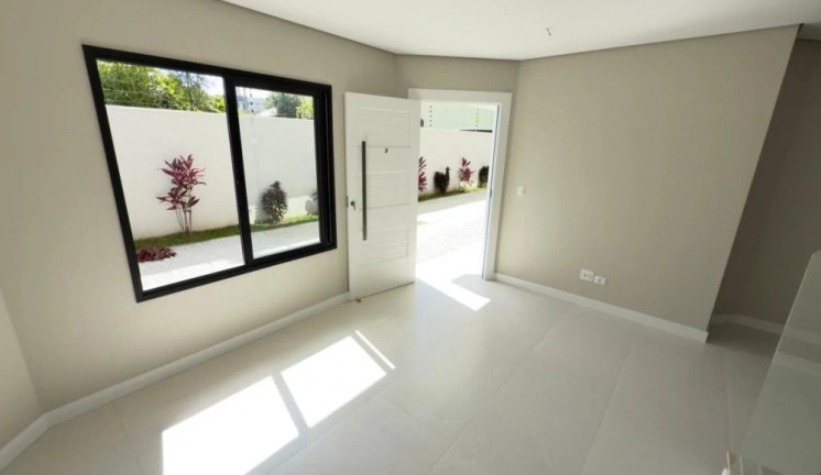 Imagem Sobrado com 3 Quartos à Venda, 160 m² em Portão - Curitiba