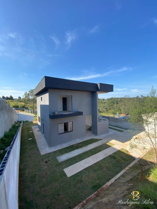 Sobrado com 3 Quartos à Venda, 189 m² em Biritiba Ussu - Mogi Das Cruzes