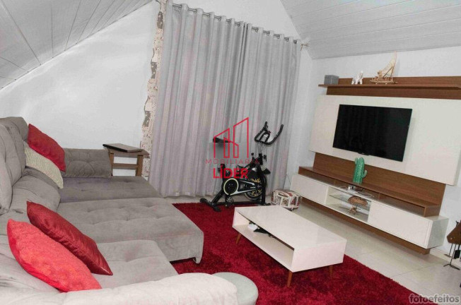Imagem Sobrado com 3 Quartos à Venda, 117 m² em Uberaba - Curitiba