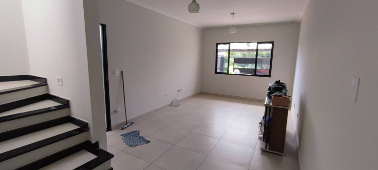 Imagem Casa com 3 Quartos à Venda, 155 m² em Jardim Do Lago - Atibaia Imagem Casa com 3 Quartos à Venda, 155 m² em Jardim Do Lago - Atibaia