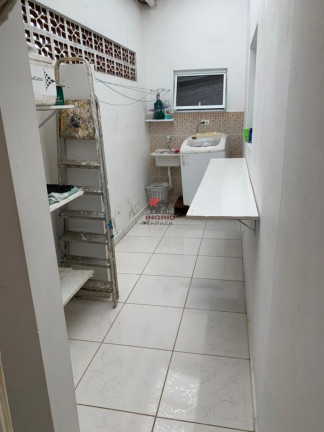 Imagem Casa com 2 Quartos à Venda, 250 m² em Belmira Novaes - Peruíbe