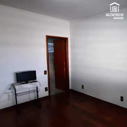 Imagem Casa com 2 Quartos à Venda, 250 m² em Jardim Bandeirantes - Poços De Caldas Imagem Casa com 2 Quartos à Venda, 250 m² em Jardim Bandeirantes - Poços De Caldas