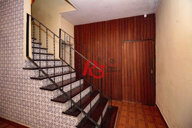 Imagem Sobrado com 4 Quartos à Venda, 261 m² em Encruzilhada - Santos