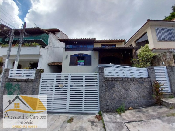 Casa com 5 Quartos à Venda, 145 m² em Charitas - Niterói