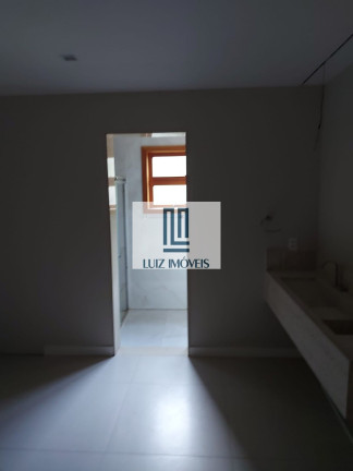 Imagem Casa com 3 Quartos à Venda, 300 m² em Parque Salutares - Paraíba Do Sul Imagem Casa com 3 Quartos à Venda, 300 m² em Parque Salutares - Paraíba Do Sul