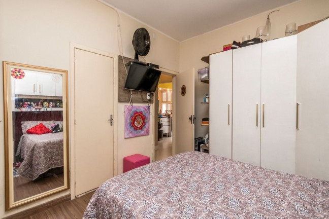 Imagem Imóvel com 2 Quartos à Venda, 54 m² em Santana - Porto Alegre Imagem Imóvel com 2 Quartos à Venda, 54 m² em Santana - Porto Alegre