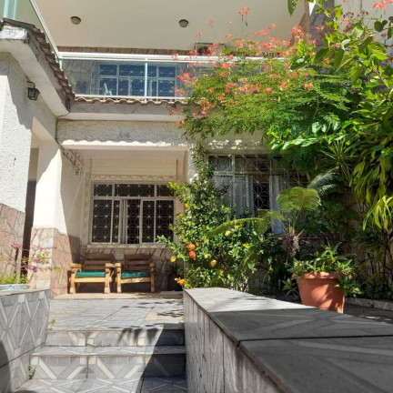 Imagem Casa com 3 Quartos à Venda, 238 m² em Freguesia (jacarepaguá) - Rio De Janeiro Imagem Casa com 3 Quartos à Venda, 238 m² em Freguesia (jacarepaguá) - Rio De Janeiro