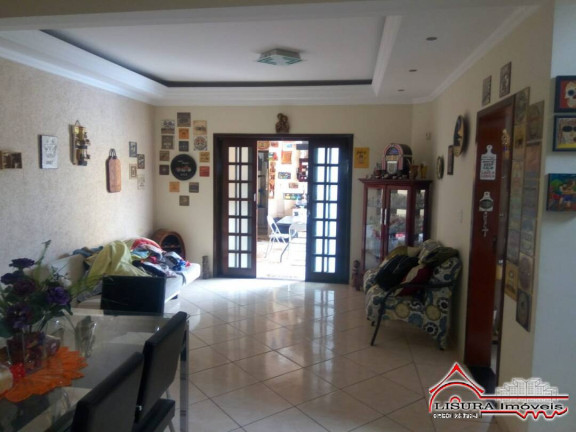 Imagem Casa com 3 Quartos à Venda, 180 m² em Loteamento Villa Branca - Jacareí Imagem Casa com 3 Quartos à Venda, 180 m² em Loteamento Villa Branca - Jacareí