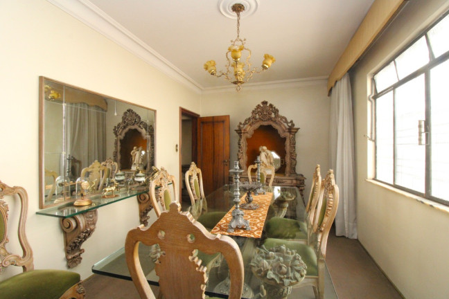 Sobrado com 4 Quartos à Venda, 350 m² em Jardim Da Glória - São Paulo