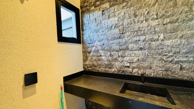 Casa com 3 Quartos à Venda, 220 m² em Condomínio Alameda Das Cores - Sinop