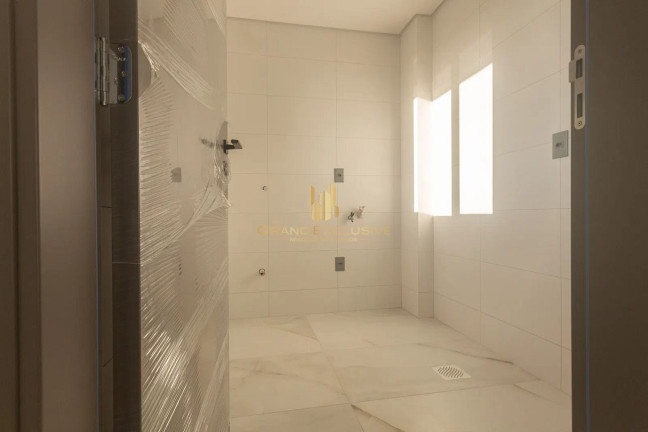 Imagem Apartamento com 3 Quartos à Venda, 130 m² em Centro - Balneário Camboriú Imagem Apartamento com 3 Quartos à Venda, 130 m² em Centro - Balneário Camboriú