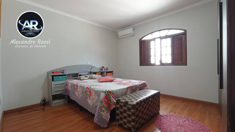 Imagem Casa com 3 Quartos à Venda, 398 m² em Vila Santa Terezinha - Várzea Paulista Imagem Casa com 3 Quartos à Venda, 398 m² em Vila Santa Terezinha - Várzea Paulista