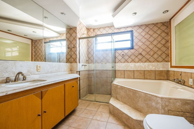 Imagem Apartamento com 4 Quartos à Venda, 254 m² em Centro - Florianópolis Imagem Apartamento com 4 Quartos à Venda, 254 m² em Centro - Florianópolis