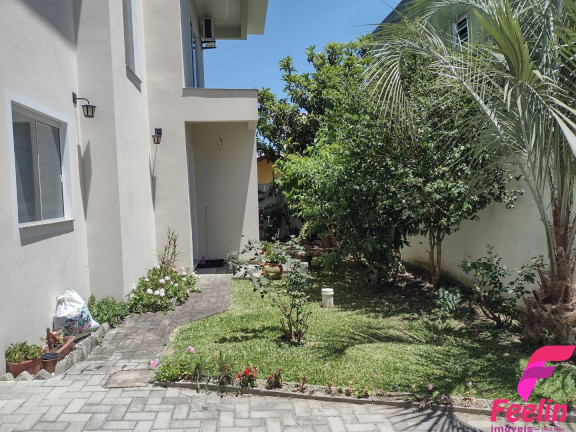 Imagem Casa com 3 Quartos à Venda, 200 m² em Campeche - Florianópolis