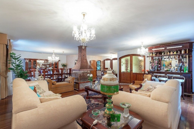 Casa com 4 Quartos à Venda, 725 m² em Vila Assunção - Porto Alegre