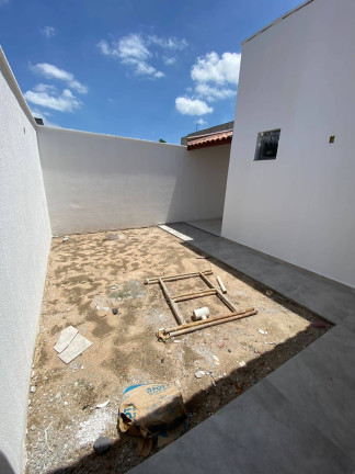 Imagem Casa com 3 Quartos à Venda, 150 m² em Mangabeira - Feira De Santana