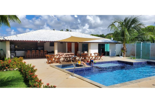 Casa com 7 Quartos à Venda, 680 m² em Praia De Guarajuba - Camaçari