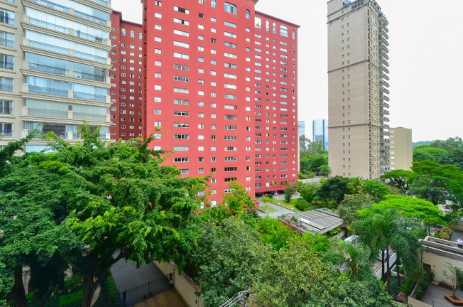 Imagem Apartamento com 3 Quartos à Venda, 130 m² em Itaim Bibi - São Paulo
