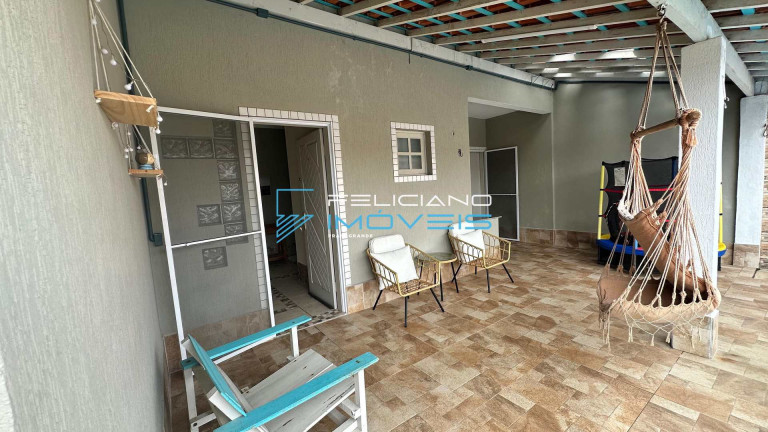 Imagem Casa com 3 Quartos à Venda, 211 m² em Real - Praia Grande