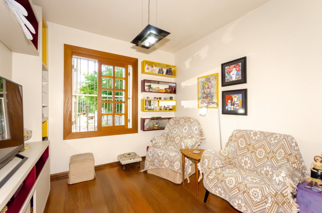 Imagem Casa com 4 Quartos à Venda, 332 m² em Petrópolis - Porto Alegre