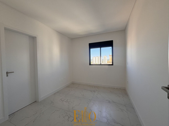 Imagem Apartamento com 3 Quartos à Venda, 110 m² em Meia Praia - Itapema Imagem Apartamento com 3 Quartos à Venda, 110 m² em Meia Praia - Itapema